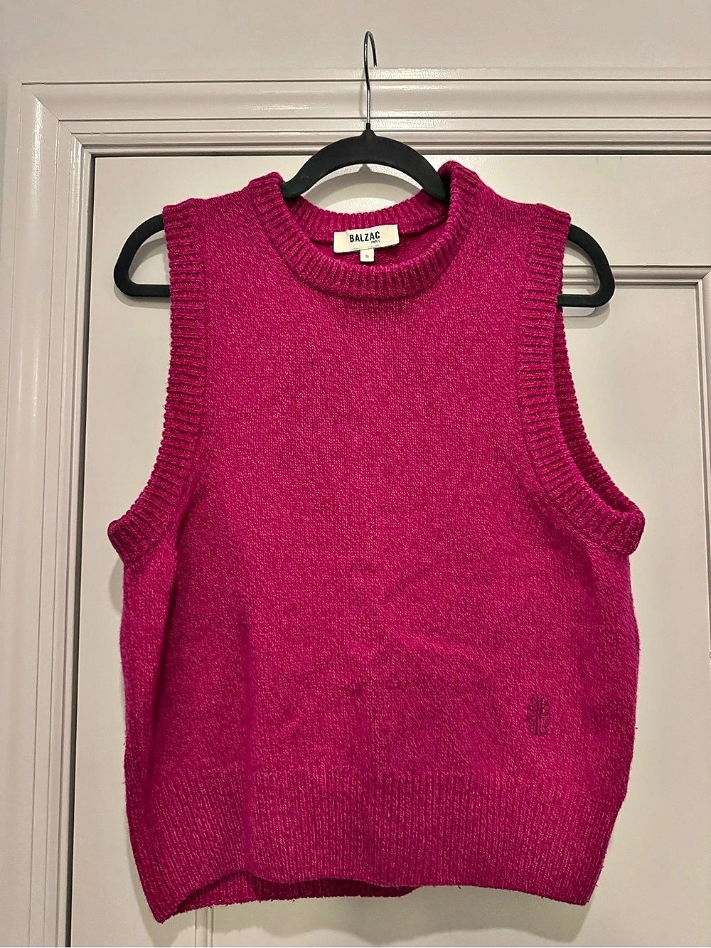 Balzac Paris Constant Vest Pink Crew Neck Sweater Vest Size Small